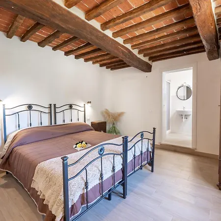 Apartment Podere Del Ciacchi Among Tuscany Greenery - Happy