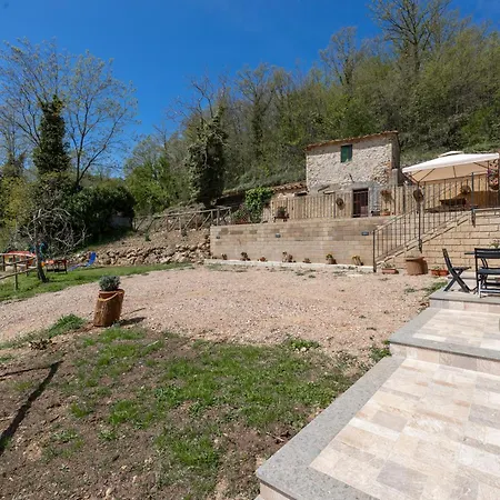 Apartment Podere Del Ciacchi Among Tuscany Greenery - Happy Montieri