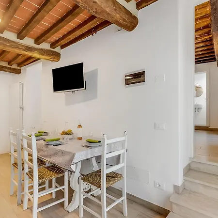 Podere Del Ciacchi Among Tuscany Greenery - Happy *