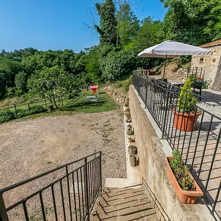 Apartment Podere Del Ciacchi Among Tuscany Greenery - Happy